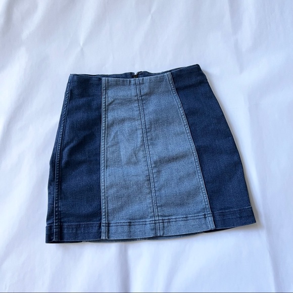 Free People 2 Tone Panel Denim Jean Skirt size 2 - Picture 3 of 8